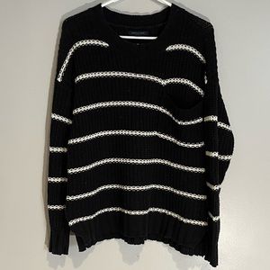 American Eagle small stripped sweater with pocket